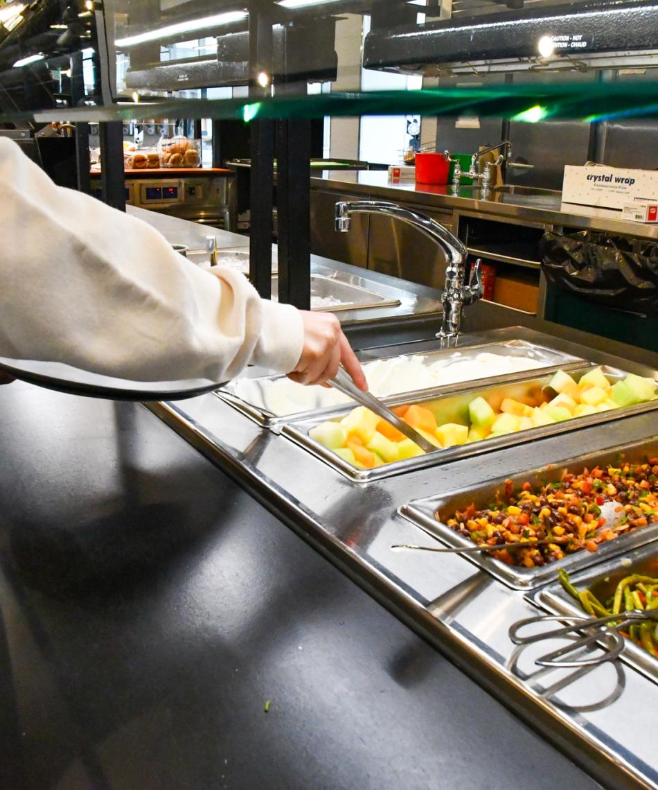 Campus dining food