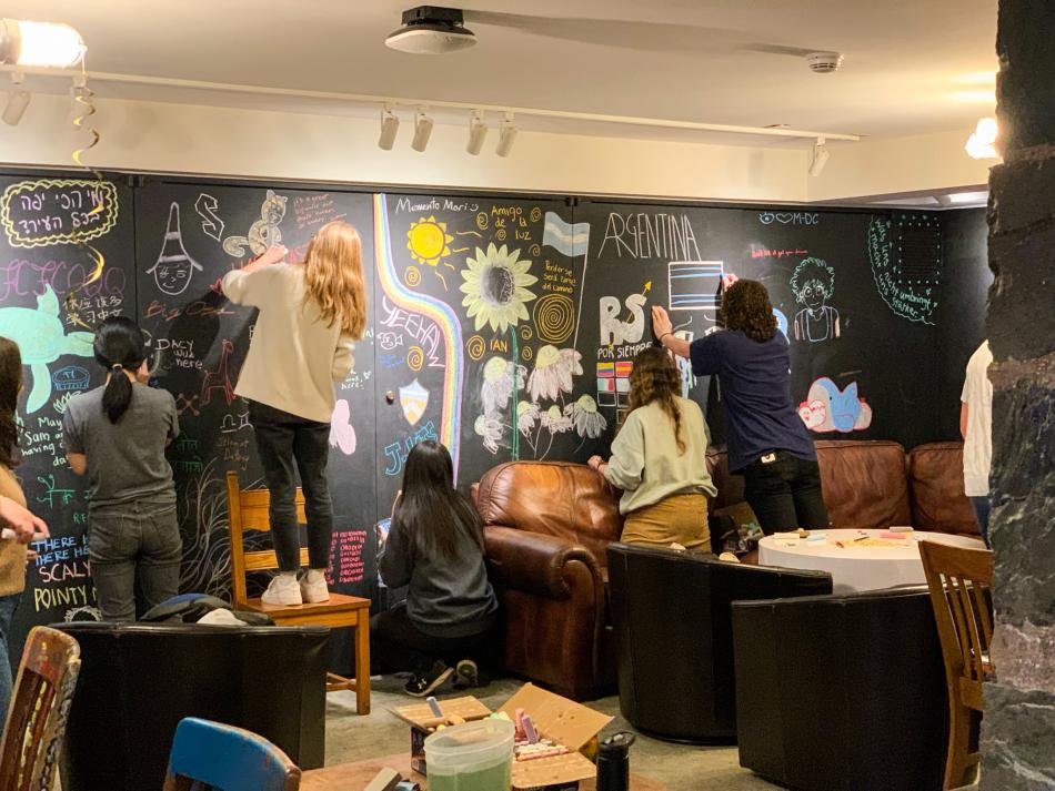 Students drawing in Murray Dodge Hall Cafe